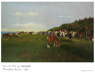 VED STRANDEN - LYSTRUP STRAND, borgere fra Vivild på udflugt til stranden. VED STRANDEN - LYSTRUP STRAND, borgere fra Vivild på udflugt til stranden.